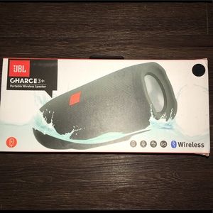 JBL Charge 3 wireless, waterproof speaker